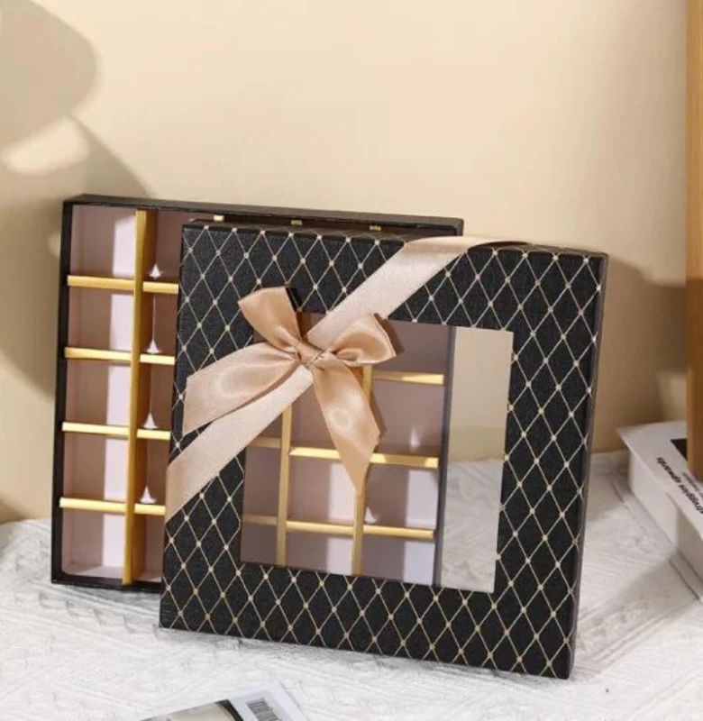 Custom Window Gift Packaging Boxes Wholesale