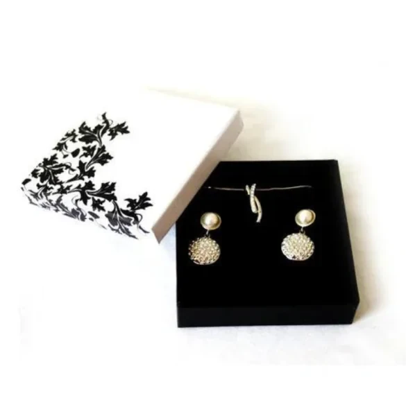 Custom Earring Packaging Boxes