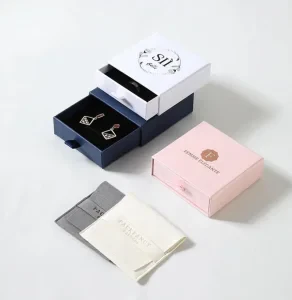 Custom Earring Packaging Boxes